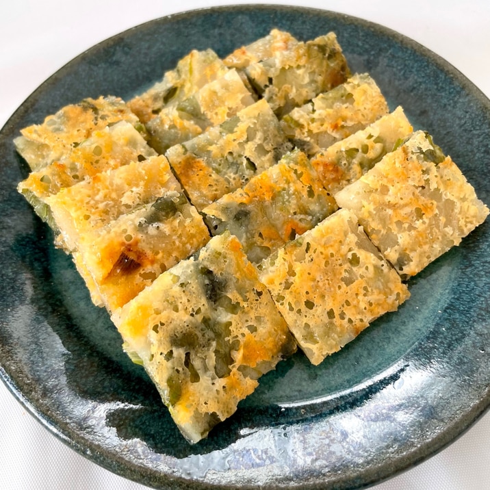 超かんたん!醤油麹で小松菜と白葱の米粉チーズチヂミ